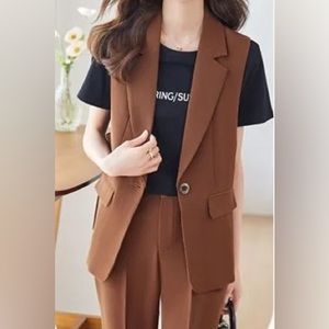 Two-piece vest and pant set- EUC